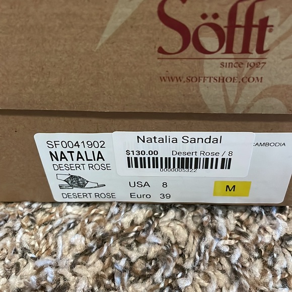 Women’s Sofft sandals - Picture 2 of 4